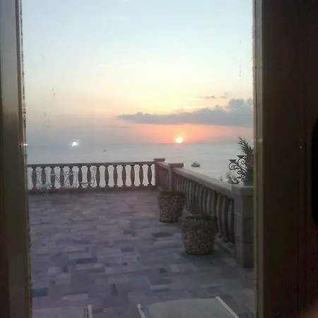 Villa Sulla Scogliera *